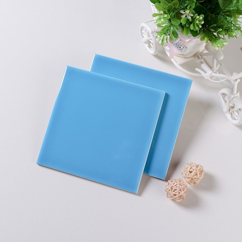 Smooth Glazed Ceramic Wall Tiles Slip Resistance , Sky Blue Subway Tile 6" X 6"