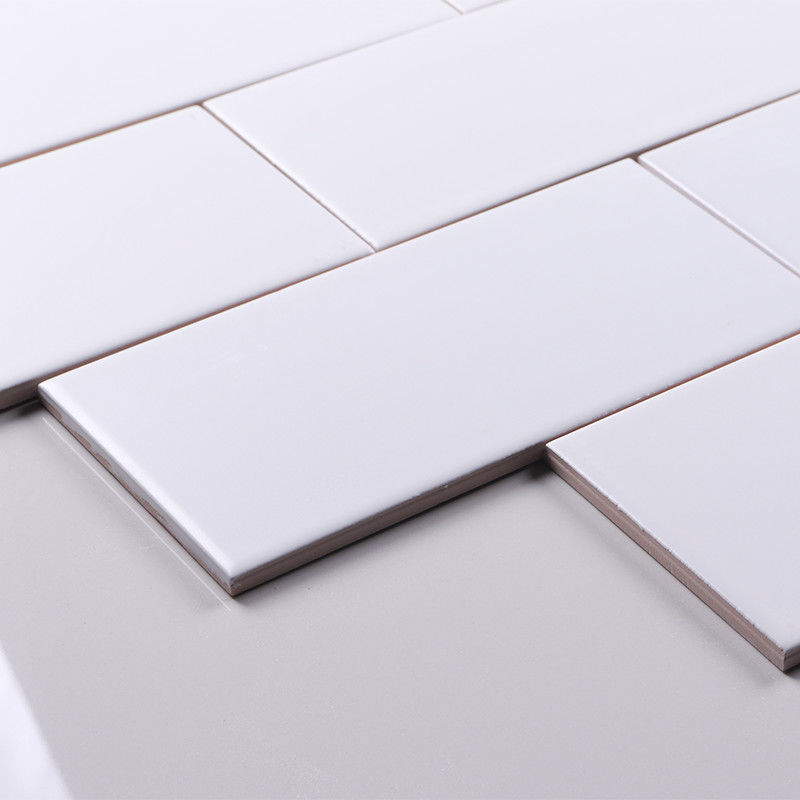 Non Slip Modern Kitchen Wall Tiles White Glossy Ceramic Mosaic Subway Tile