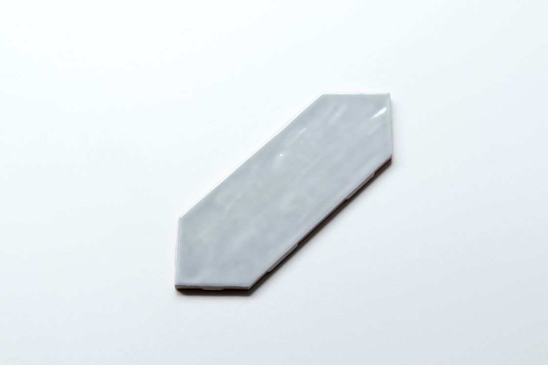 Inovation Ceramic Wall Tile / Custom Glazed Kitchen Tiles Arrow Shape